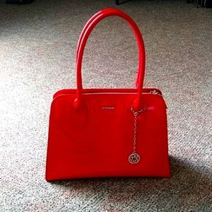 𝅺DOMANI Red Bag, Used, Excellent codition